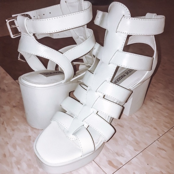 steve madden white sandals - Picture 5 of 5